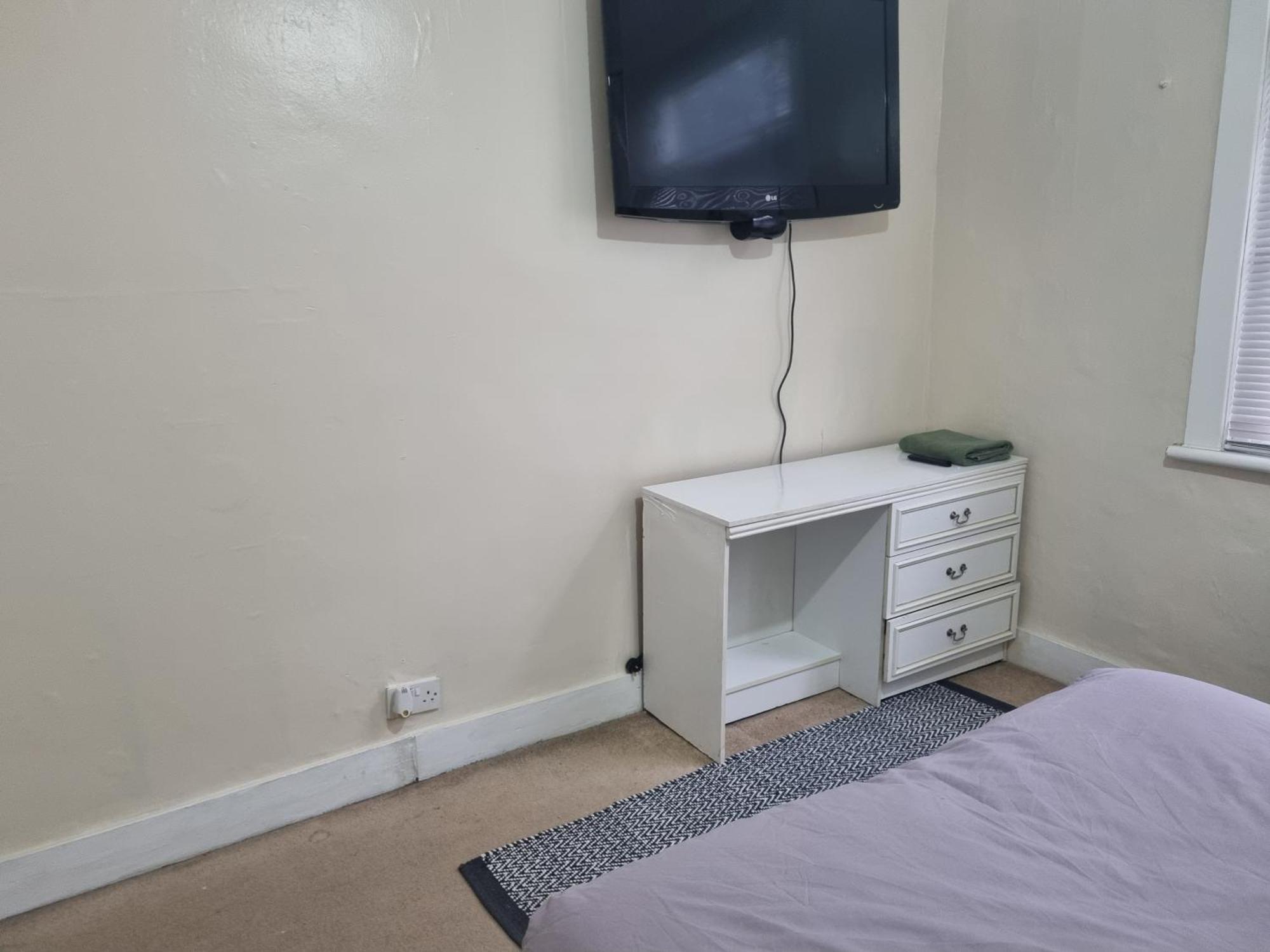 Private Rooms In Croydon London Thornton Heath エクステリア 写真
